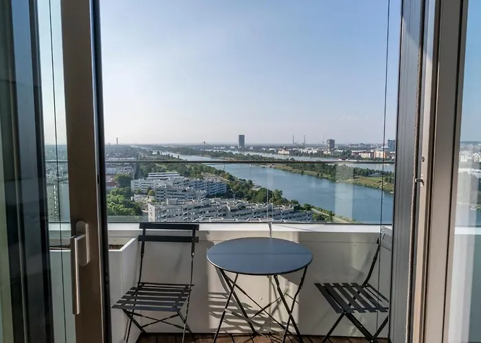 Josef's L Ueber Den Wolken L Danube Flats 03 Appartement
