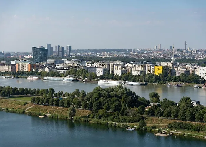 Josef's L Ueber Den Wolken L Danube Flats 03 Appartement